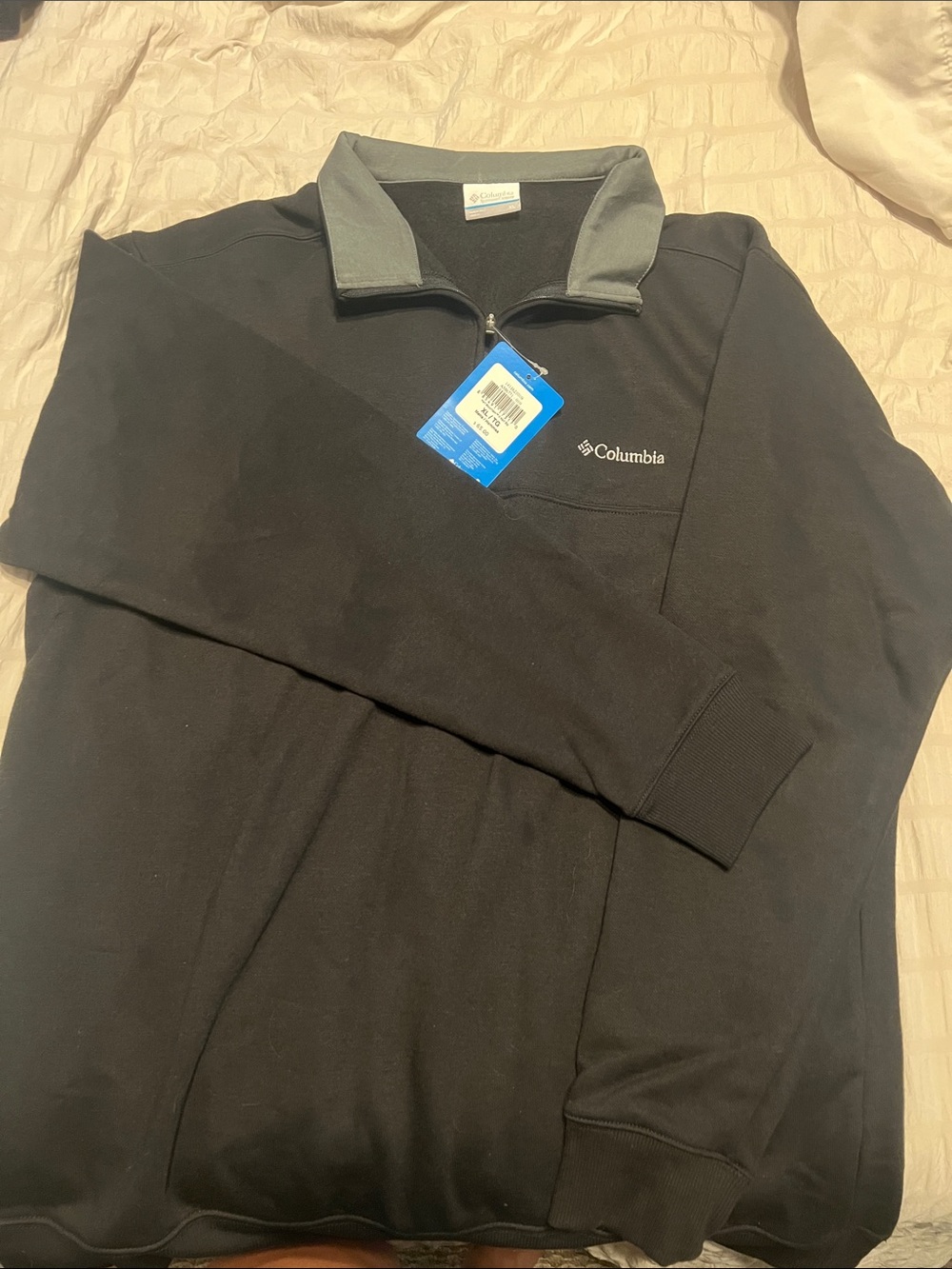 Columbia Black Quarter-Zip Pullover with Gray Collar